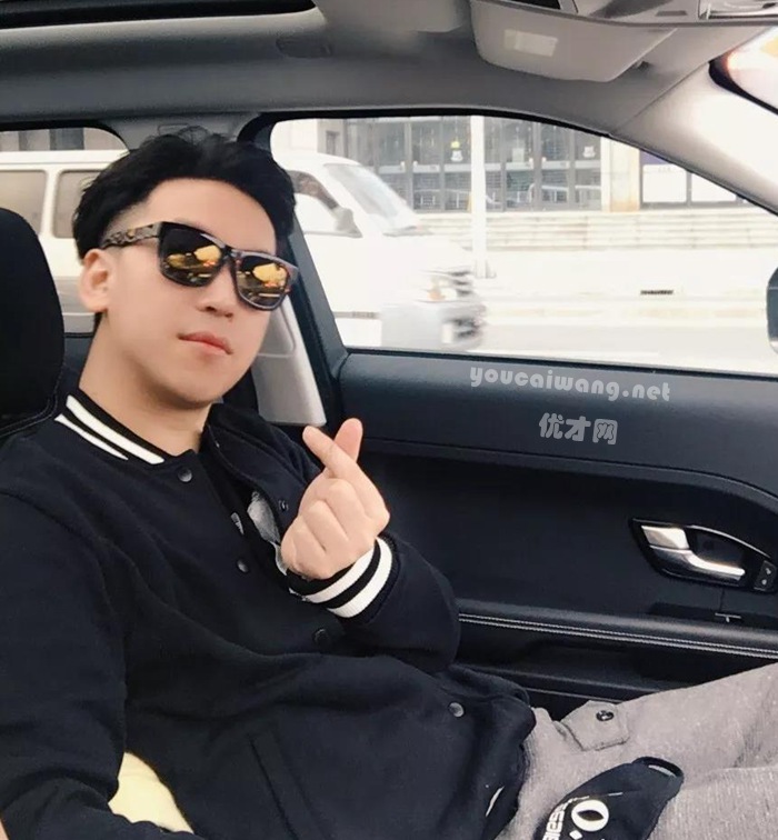 股盗船长不嚣张了 变得成熟了 gudaochuanzhang.jpg
